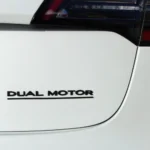 DUAL MOTOR Emblem Bagpå Til Tesla Model S, X, 3, Y & Highland